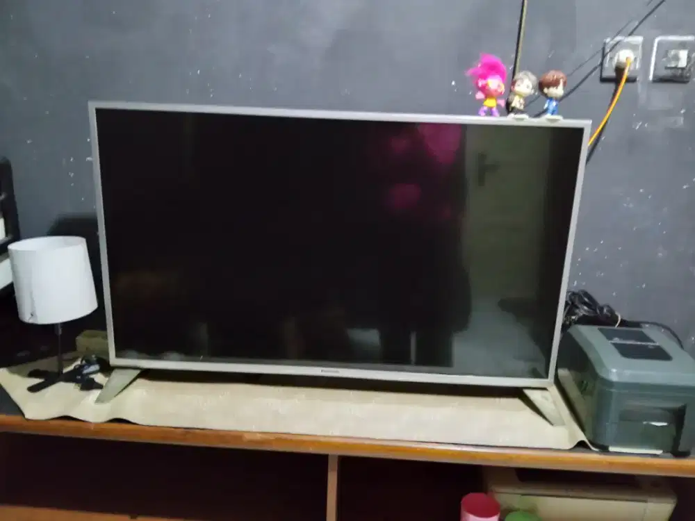 Panasonic smart tv 43in