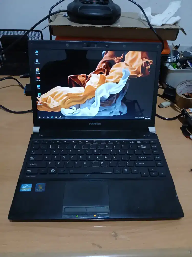 Laptop Toshiba Portege R830 ,Ram 8Gb ,Hdd 320 GB ,Batreai Awet