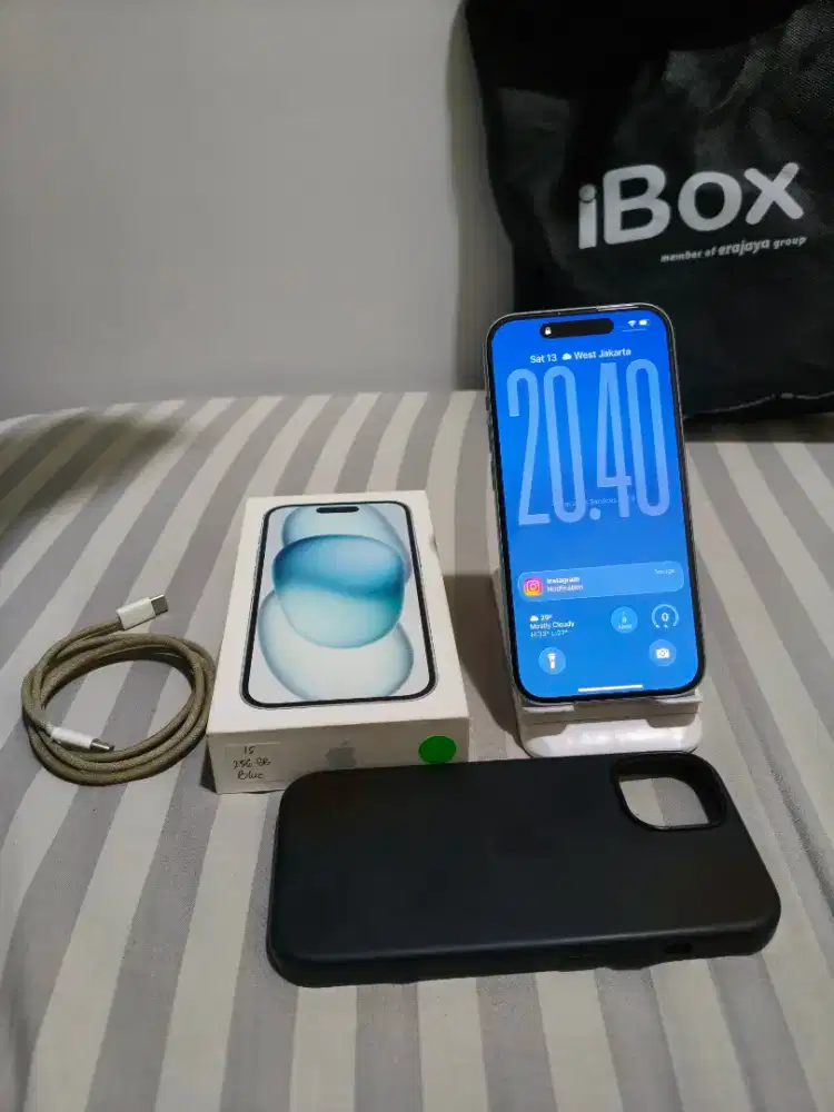 JUAL SANTAI: IPHONE 15 256GB BLUE iBOX