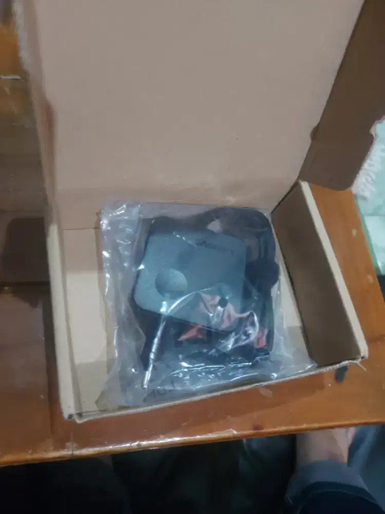 Dijual Adaptor Charger Laptop Merk Lenovo Second 90% dijamin bagus