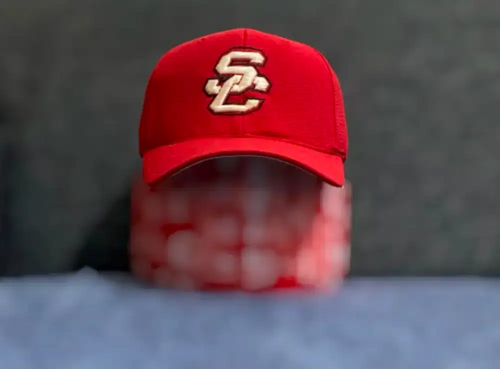 Topi baseball USC Trojans red second