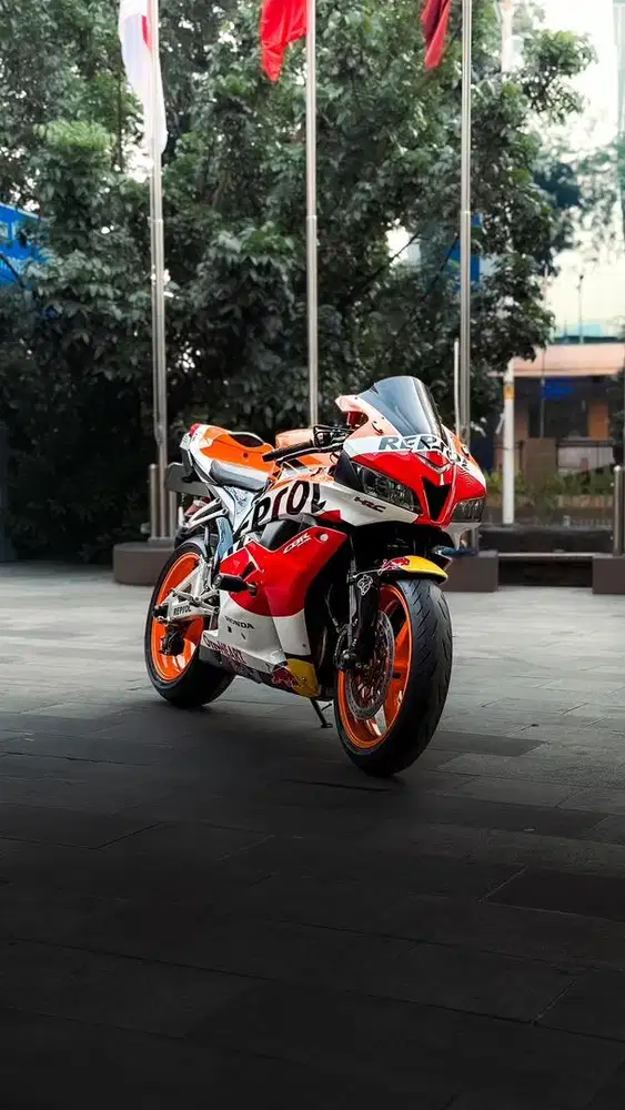 CBR600RR 2011 unit seger siap pakai