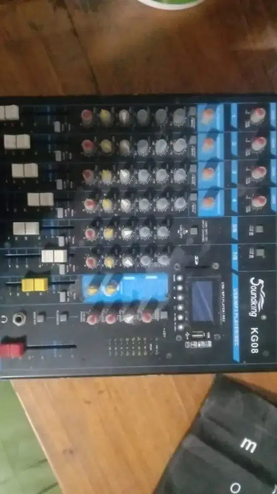 Mixer  soundking kg08