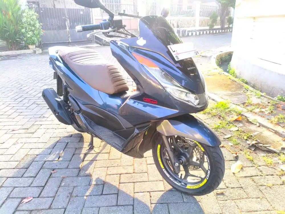 Honda PCX 160 2024 Mulus Royal Blue CBS Seperti baru BU KM rendah