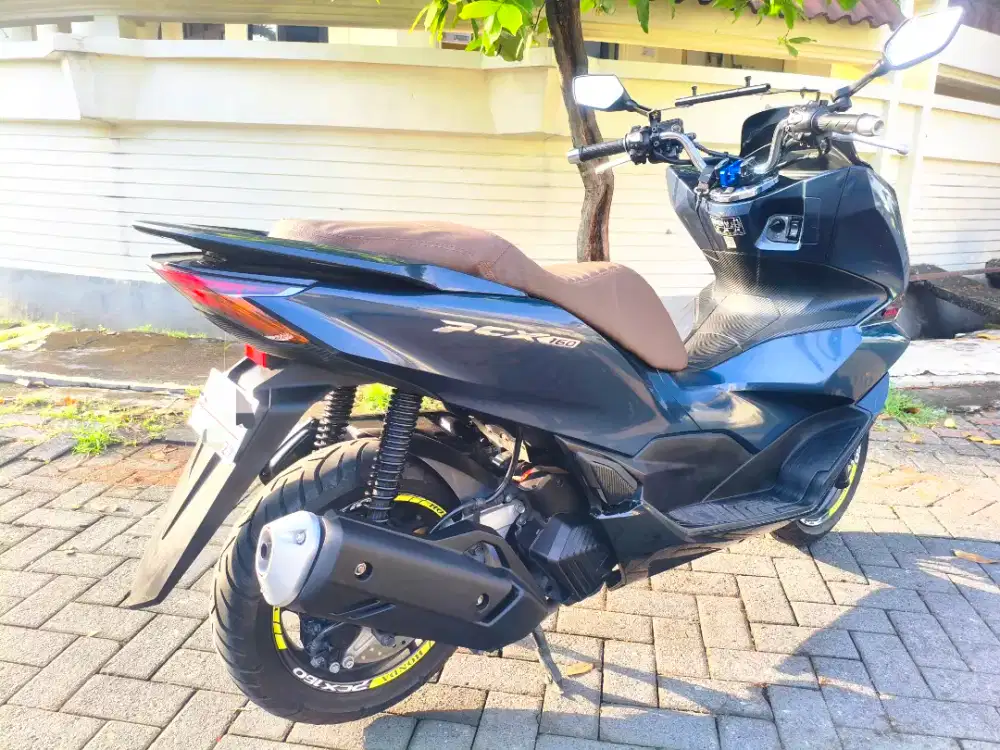 Honda PCX 160 2024 Mulus Biru CBS Seperti baru BU KM rendah Bisa TT