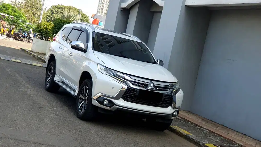 Mitsubishi Pajero Sport Dakar 2.4 Sunroof 4x2 AT 2019/2020