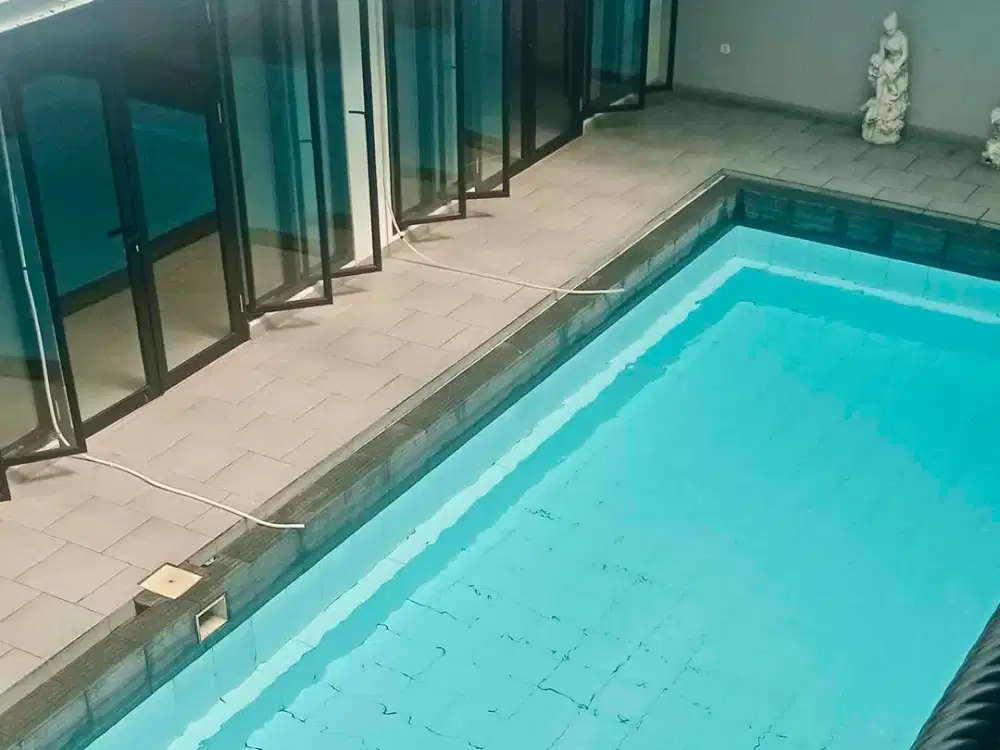 Jual Cepat Rumah Giri Loka BSD 8 KT LT 600 m² Kolam Renang Pribadi Siap Huni