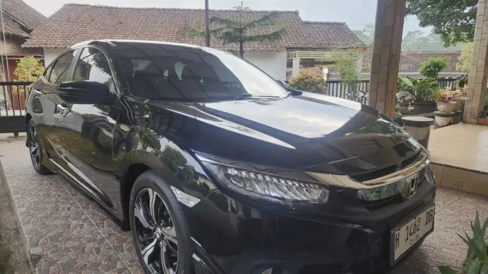 Civic turbo 2017 hitam
