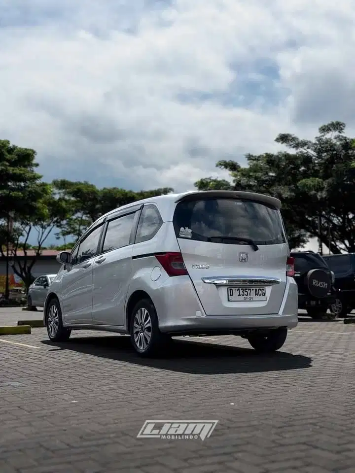 Honda Freed 2014 Bensin