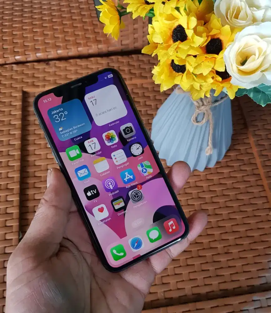 Iphone XS 256 gb all op aman bgt mulus HP charger