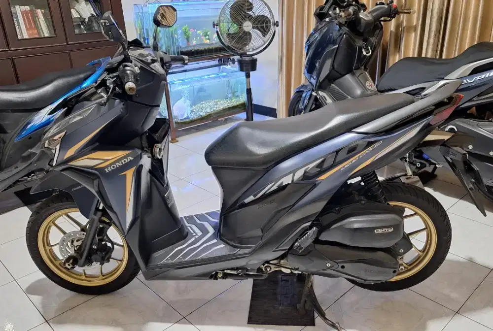 Honda Vario 125 eSp CBS ISS