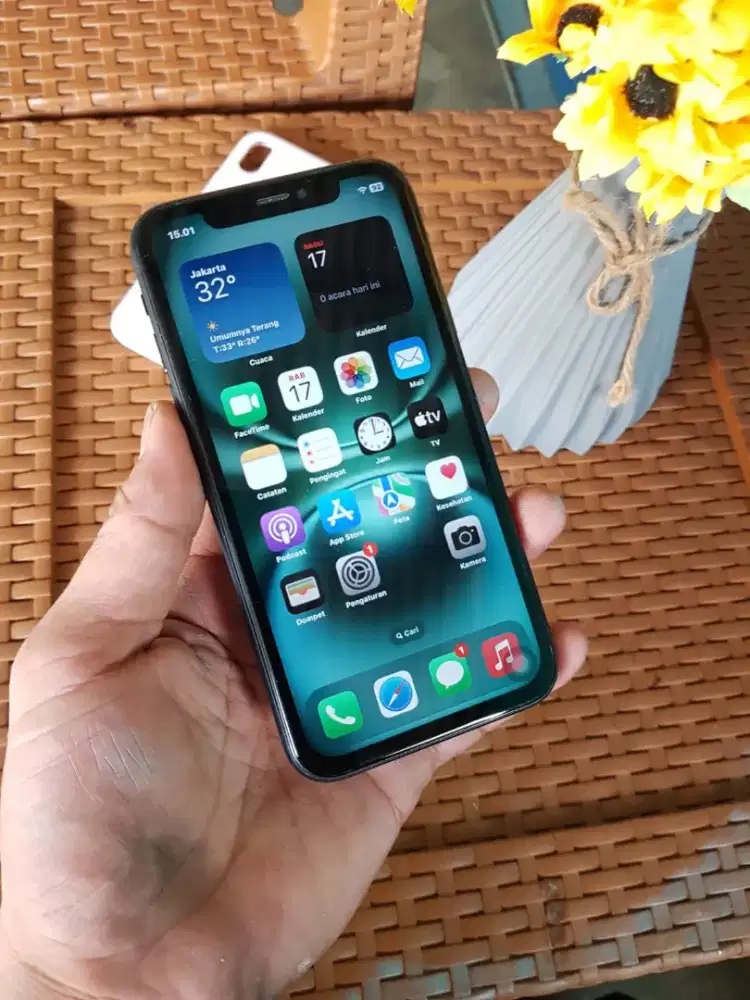 I-Phone XR 64 gb all op aman regist no minus HP charger