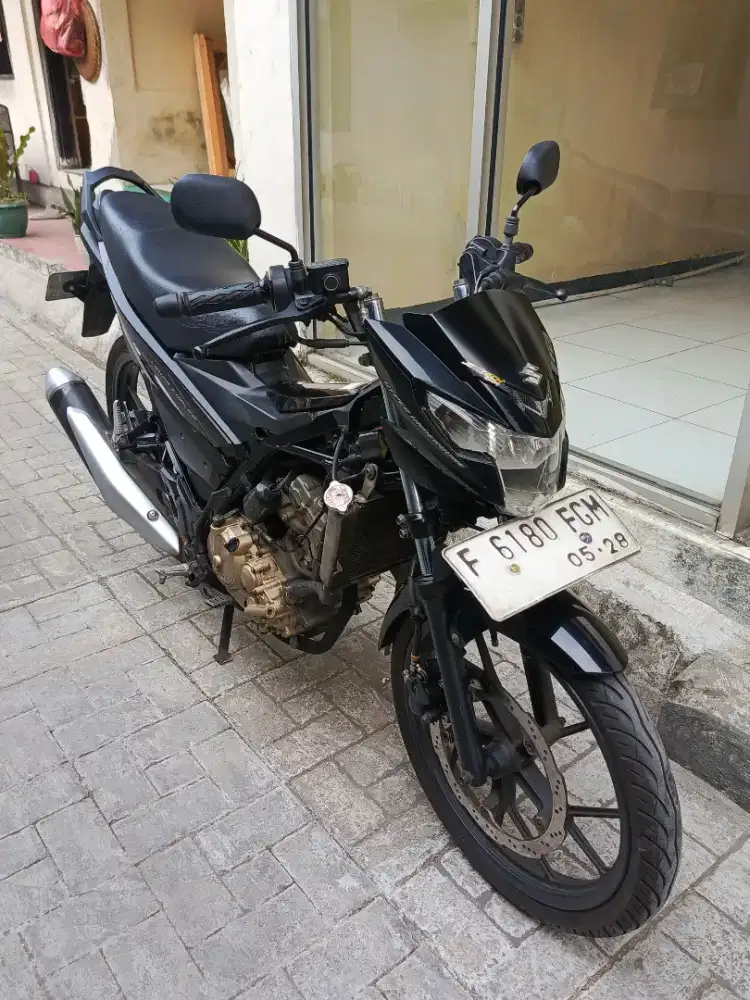 Jual / TT Suzuki FU FI 2016 mulus komplit
