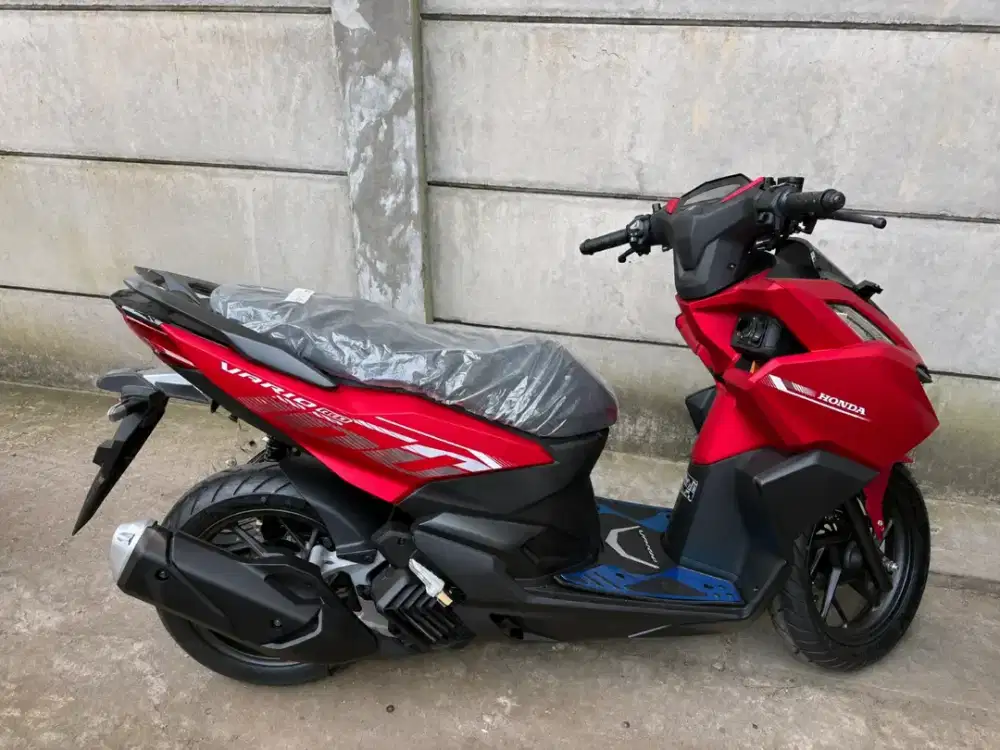 HONDA VARIO 160 CBS MERAH