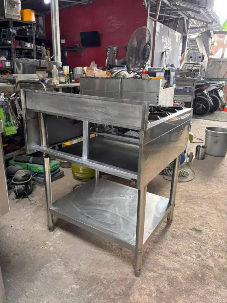 Medium low pressure stainles stove