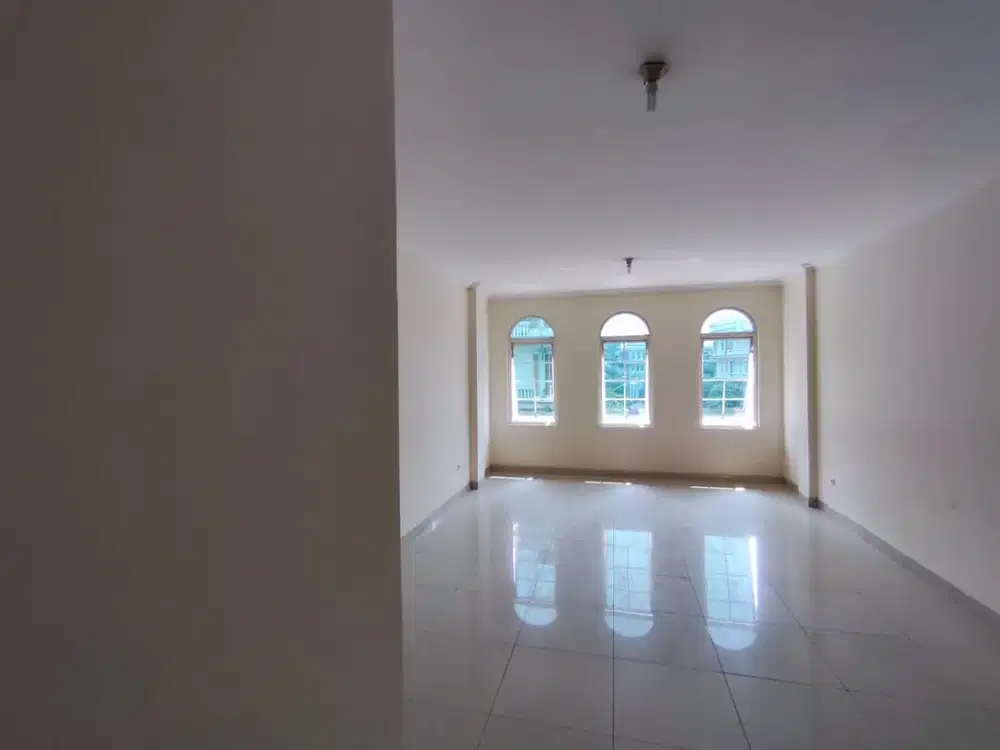Dijual Rukan Sentra Niaga Green Lake City 4,5 x 15 Harga Termurah 3,675 miliar Saja