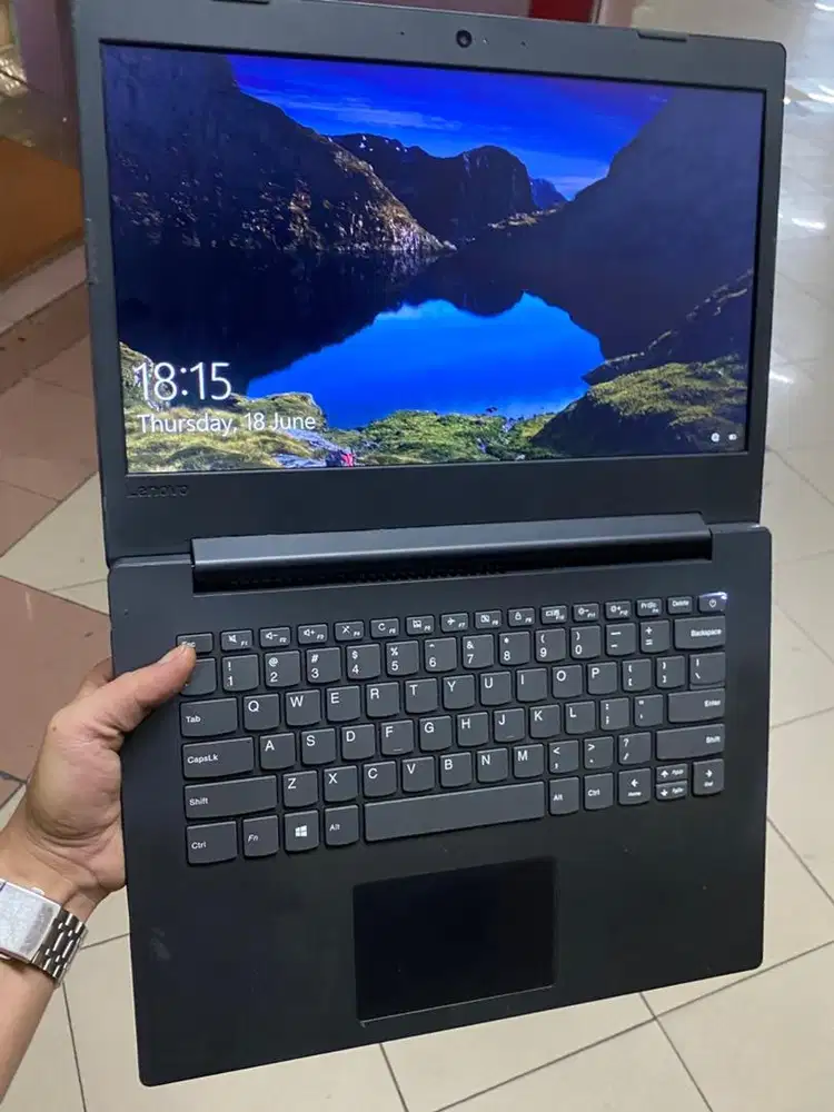 laptop lenovo ideapd 81H4