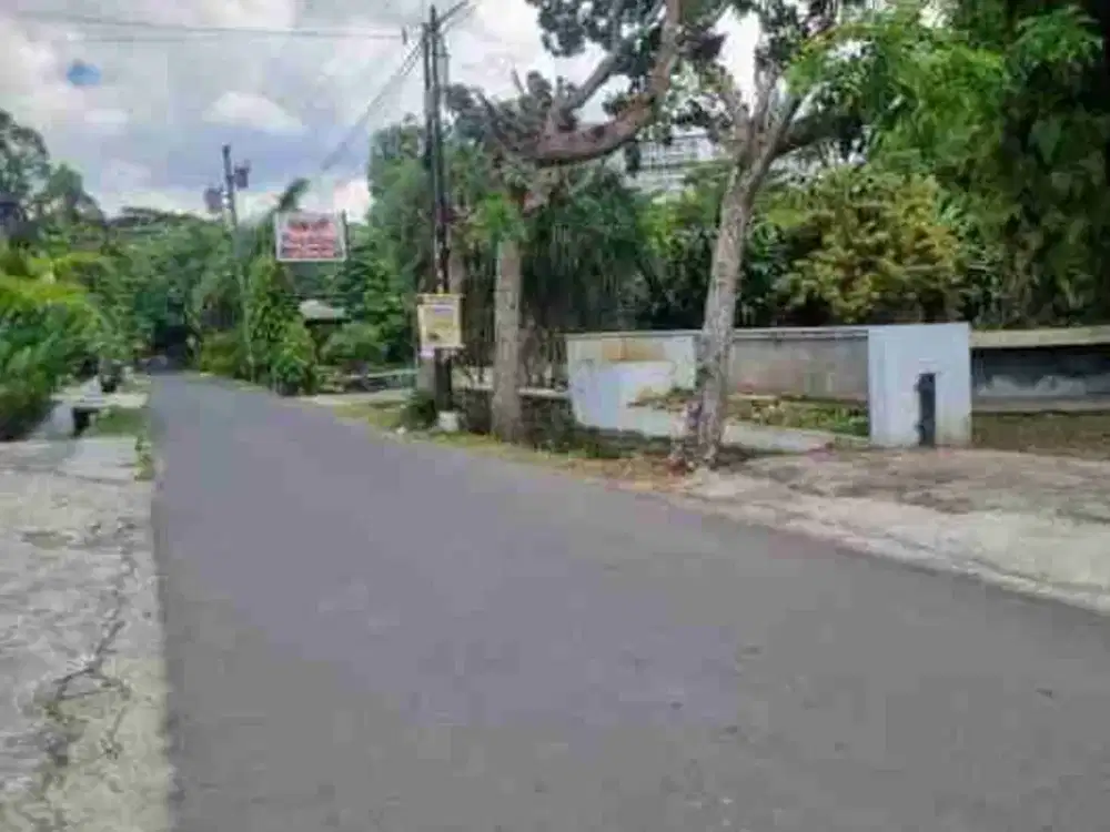 BU!! Tanah Bagus Strategis Bonus Rumah Di jl. Damai Dekat HYATT Palagan, Kampus UGM Dan Pusat Kota Jogja