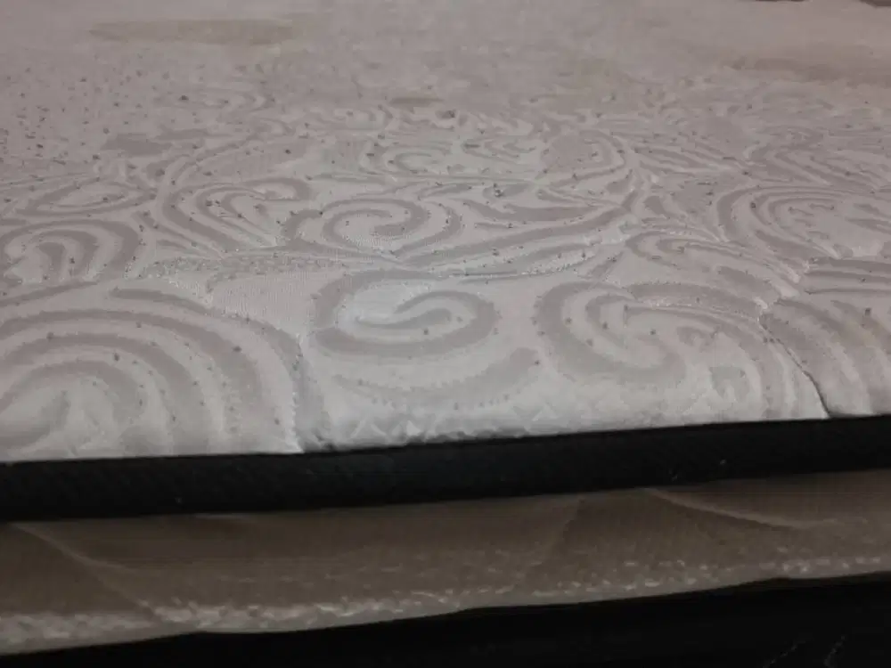Kasur springbed 160 x 200 cm