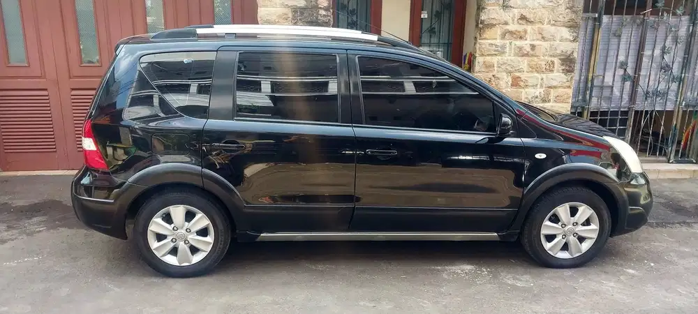 Nissan Livina 2012 Bensin