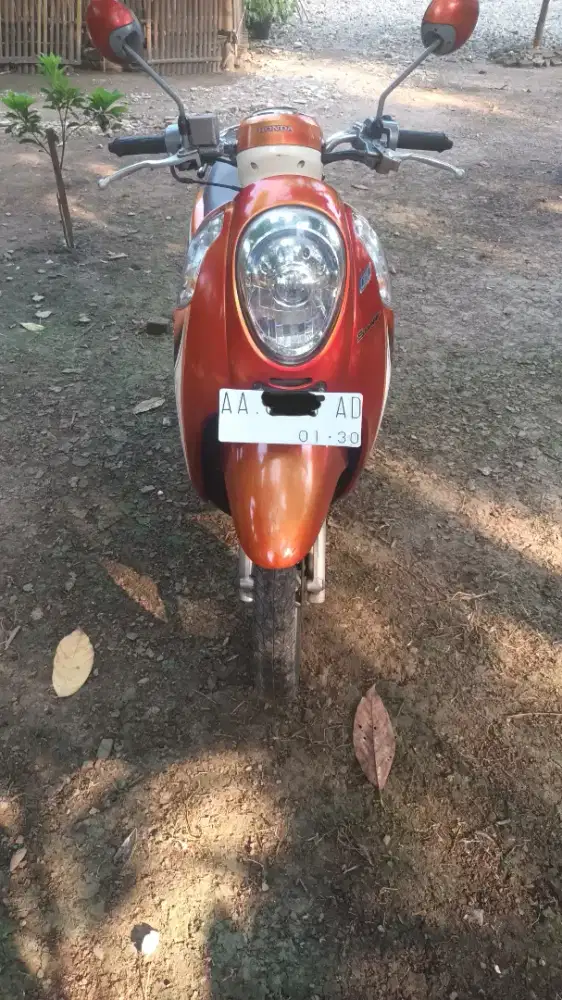 Jual Scoopy FI 2015 warna merah