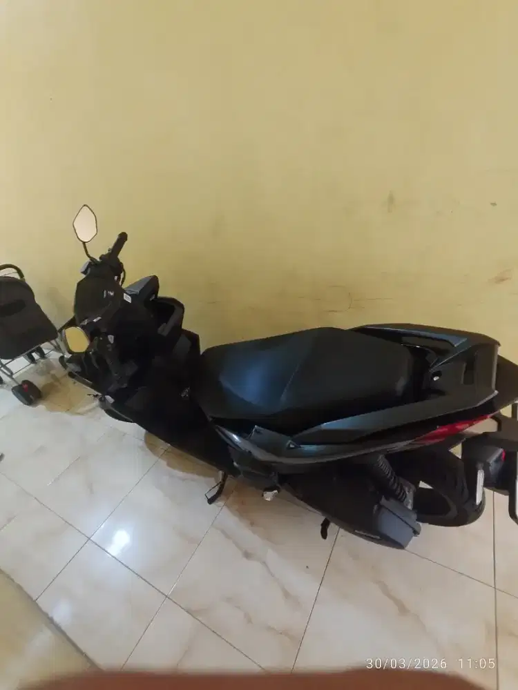 Vario 160 istimewa km rendah
