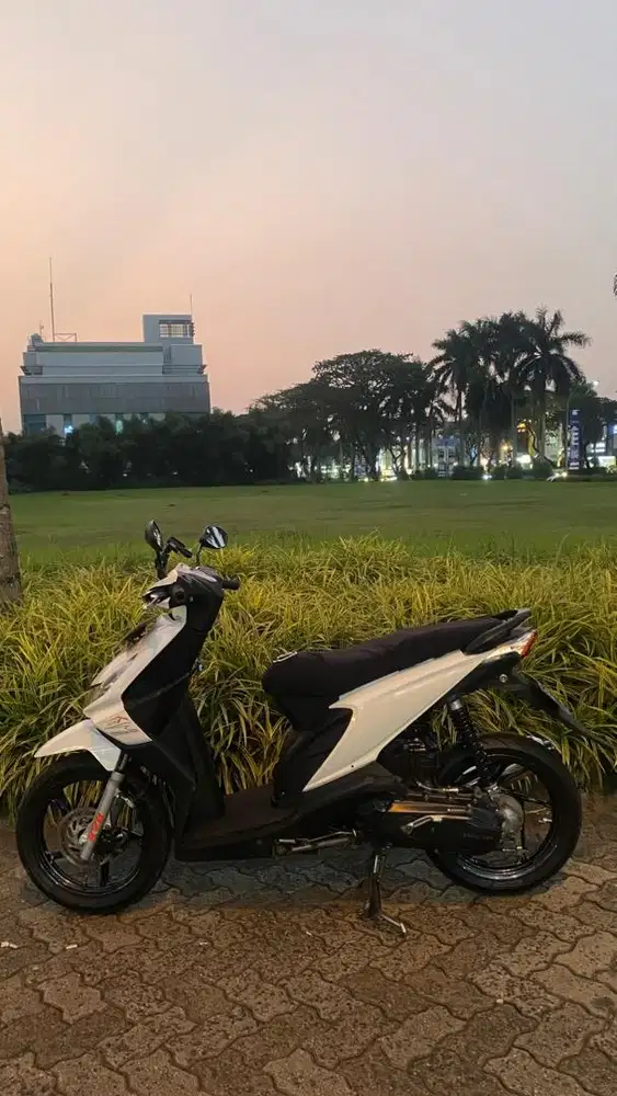 Beat  Putih 2012 STANDART