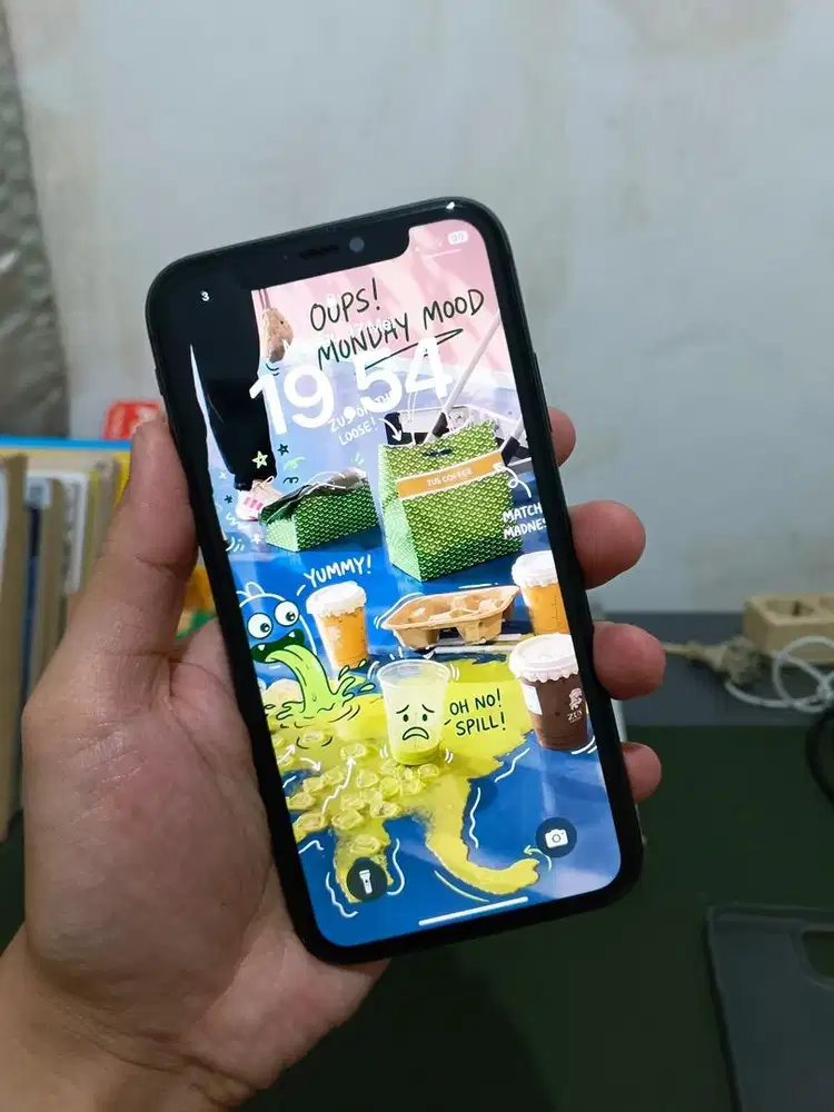 iPhone 11 128gb Warna Hitam  ex-iBox