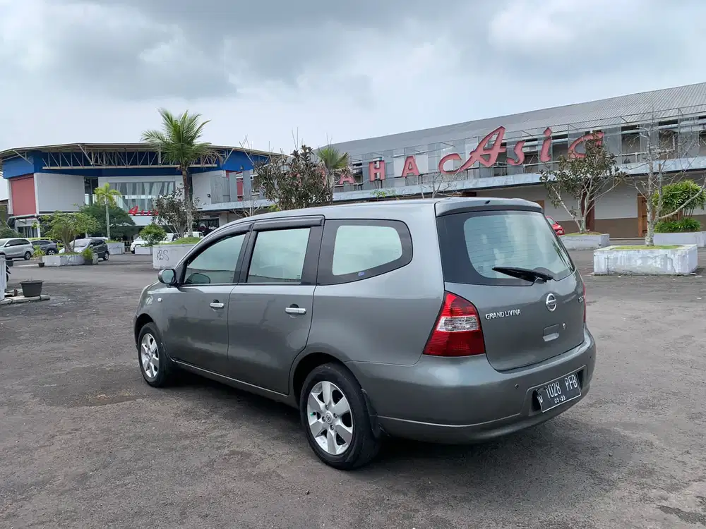 Nissan Grand livina 2008 Bensin