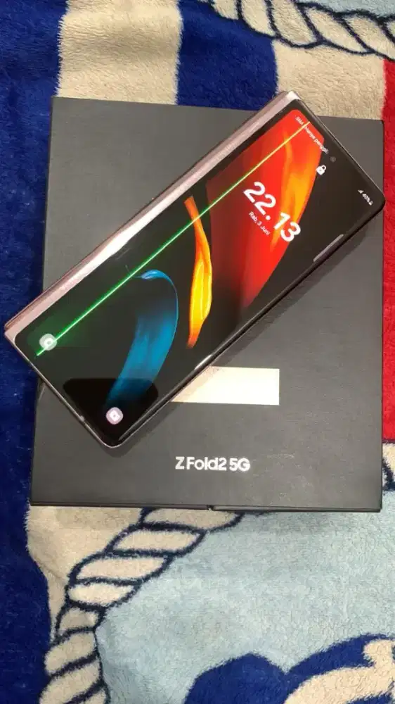 Samsung fold 2 12/256 gold