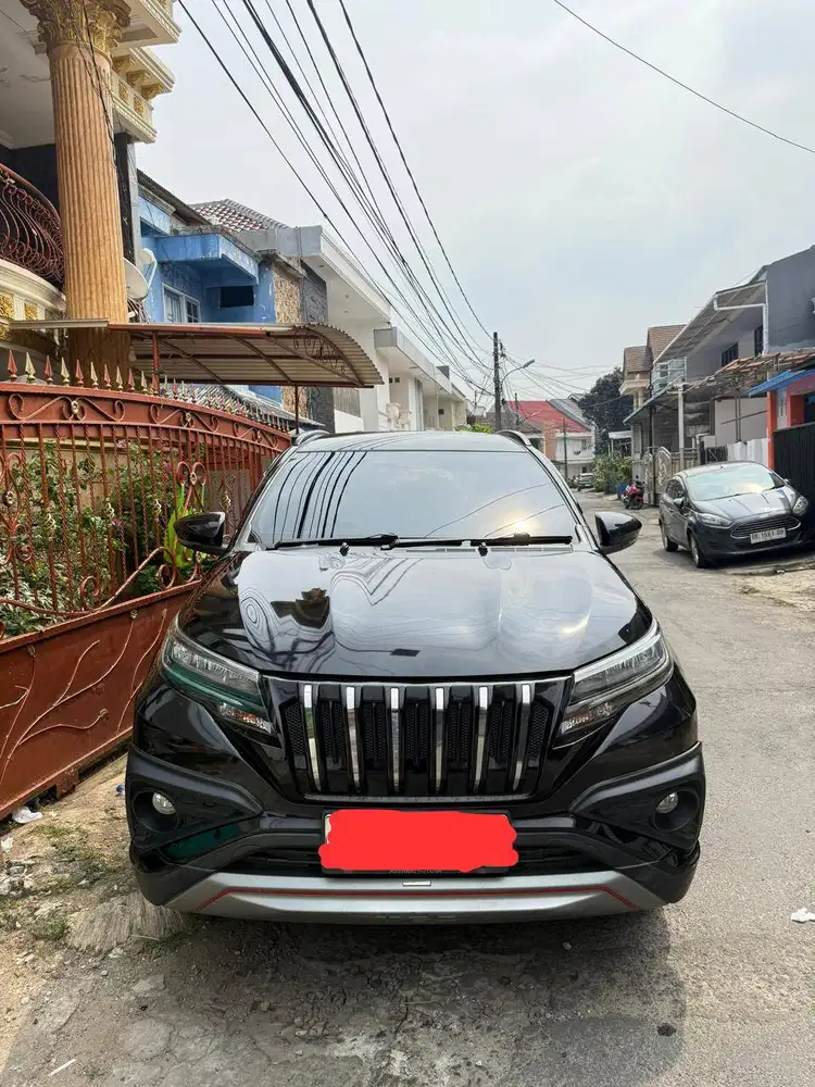 Toyota Rush TRD Sportivo 2017 Hitam - Tangan Pertama, Mulus & Terawat