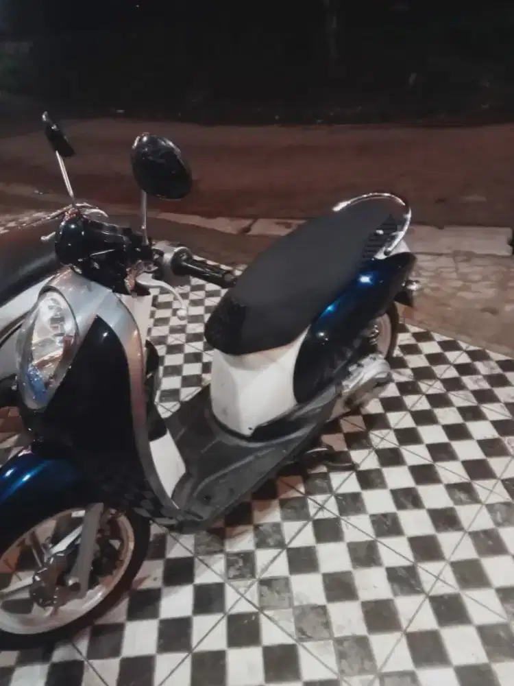 Jual cepat honda scoopy 2011
