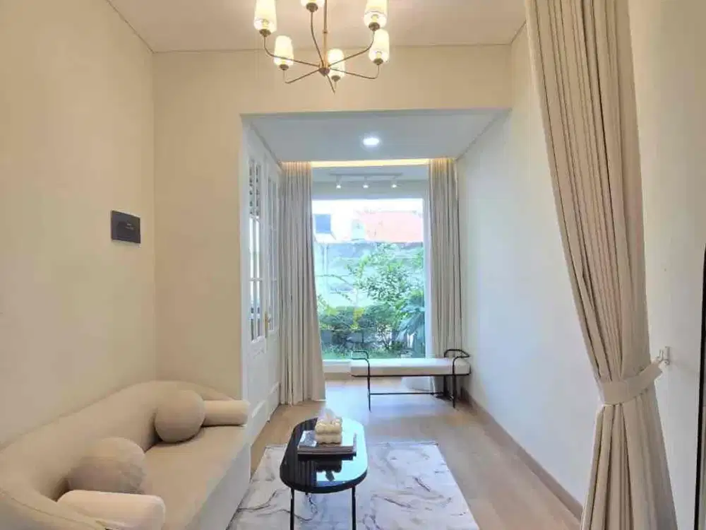 Rumah Sewa Modern Minimalis Sangat Terawat Cocok Untuk Keluarga Muda di Discovery Bintaro