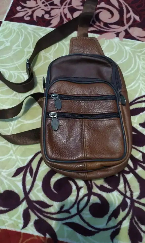 Tas Kulit Kecil Warna Coklat