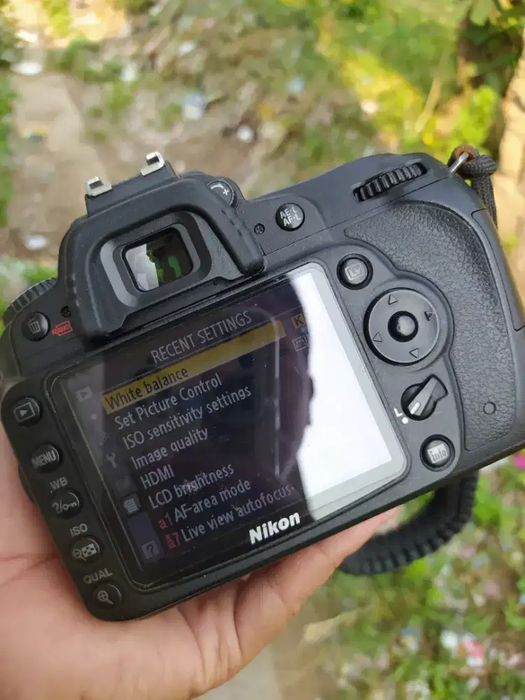 Kamera nikon d90 masih mulus