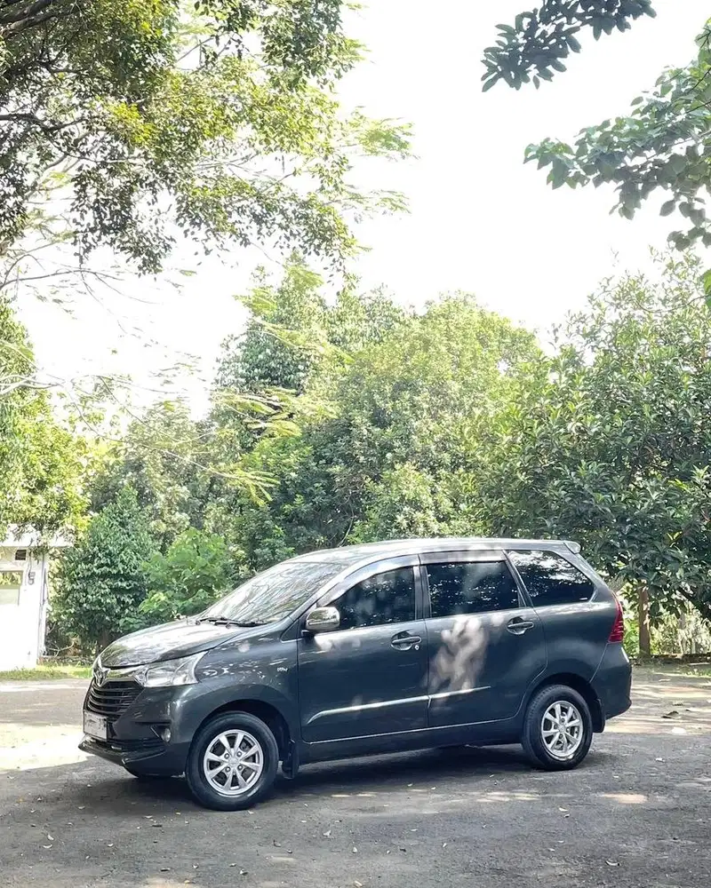 (Low Km 82.000-an) Toyota Grand Avanza 1.3G A/T 2015