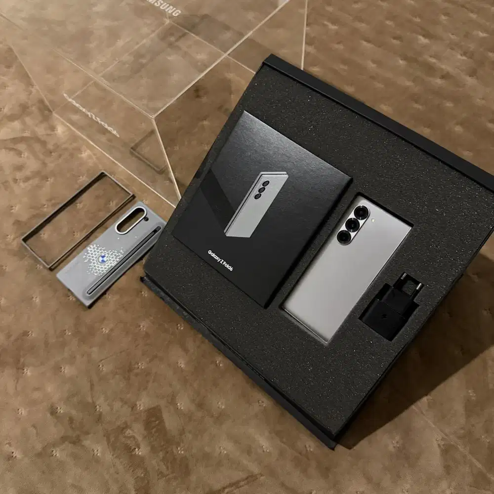 Samsung Z Fold 6 256GB Sein BMW Edition Silver Shadow Fullset Original