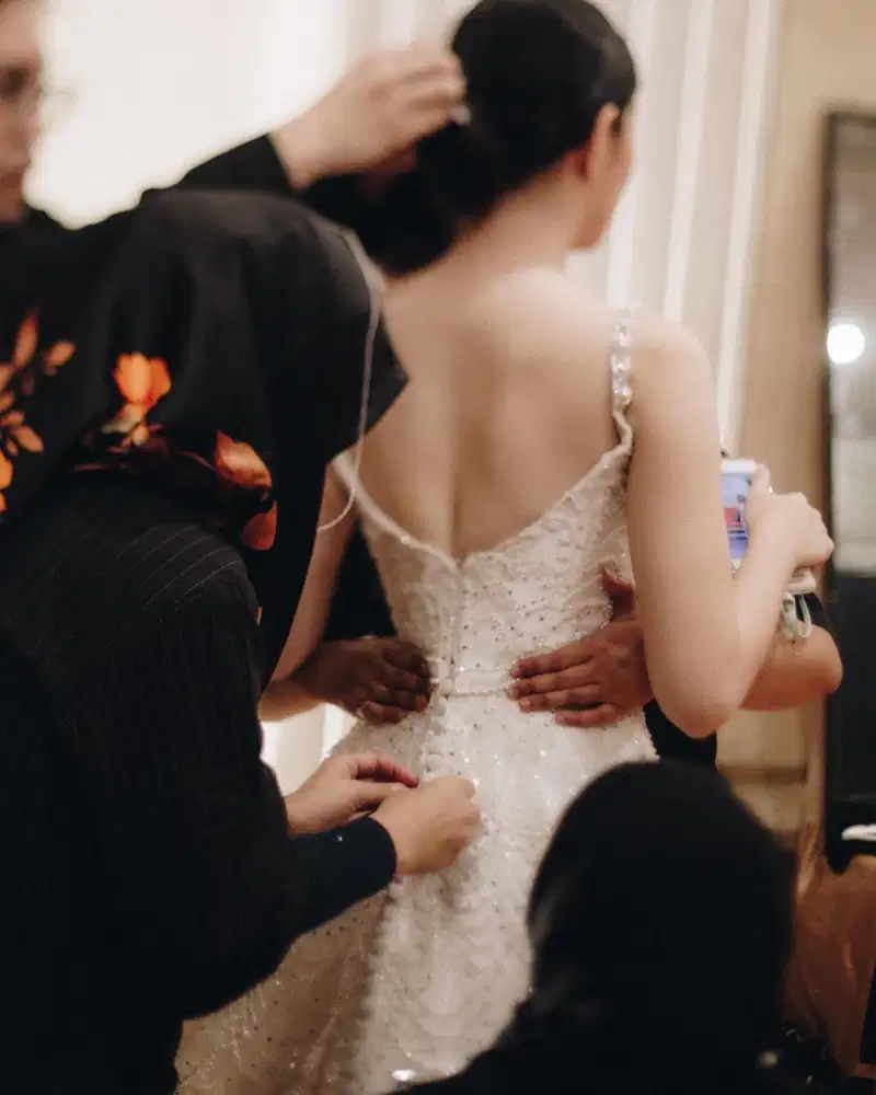 Dicari payet dan Fitter untuk gaun pengantin