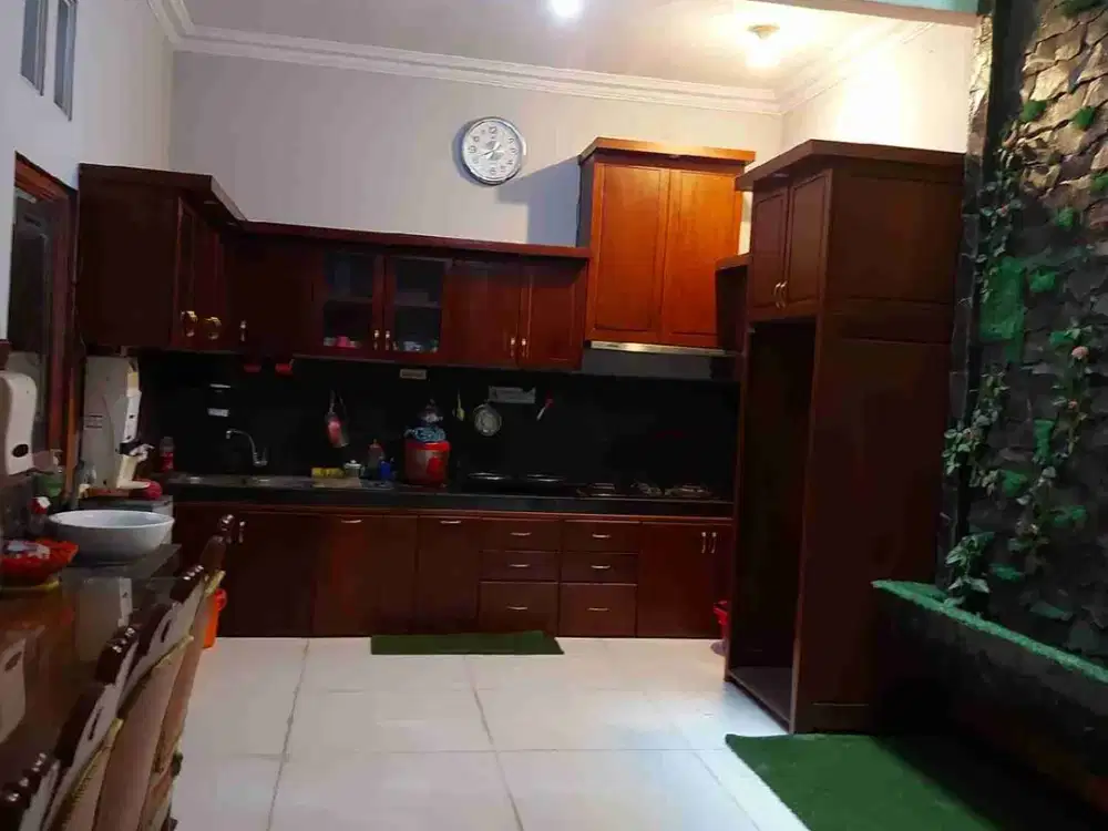 Dijual Cepat harga MURAH rumah mewah HOOK 2 lantai tengah kota dekat exit tol Sidoarjo