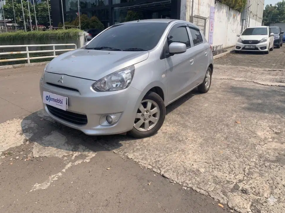 LOW DP Mitsubishi Mirage 1.2 GLS Bensin-AT 2012 NIP