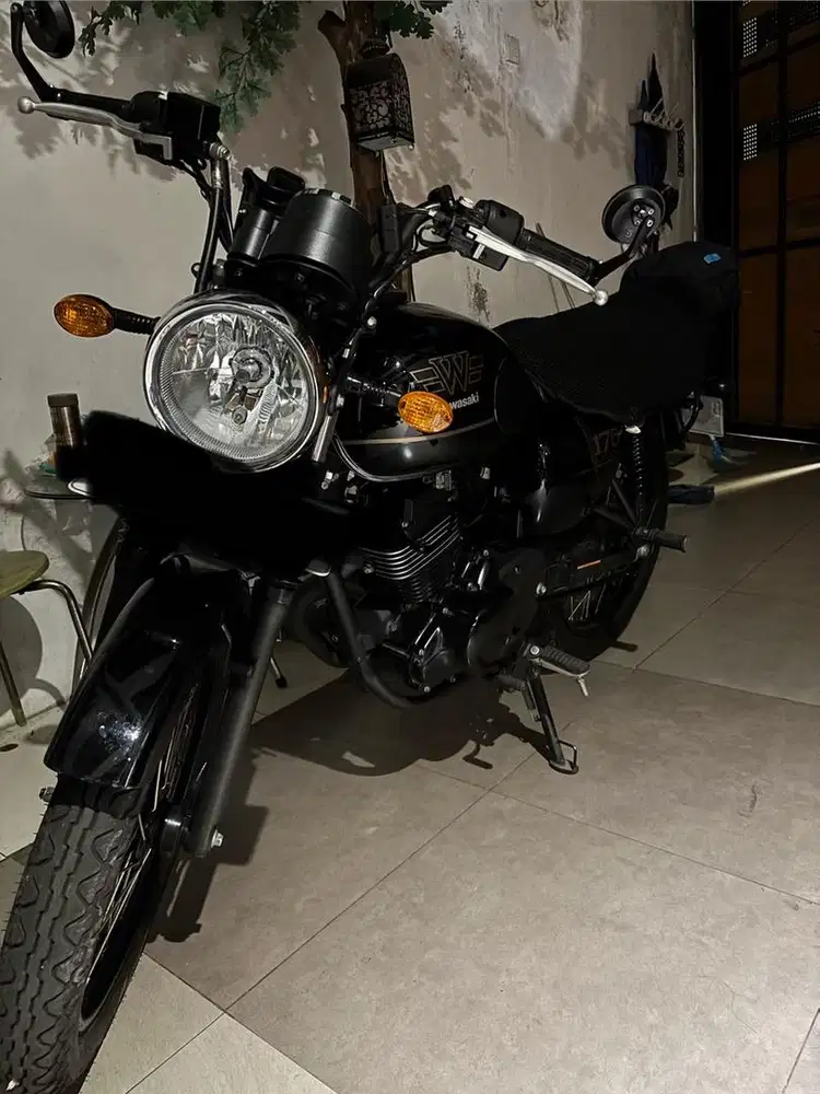 W175 SE Black Style Nik 2024 pengunaan 2026