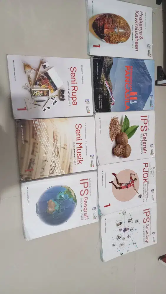 Buku sekolah SMA