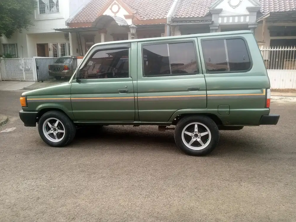 Toyota Kijang Spr Body Tech Mulus thn 92 harga 32jt Nepis