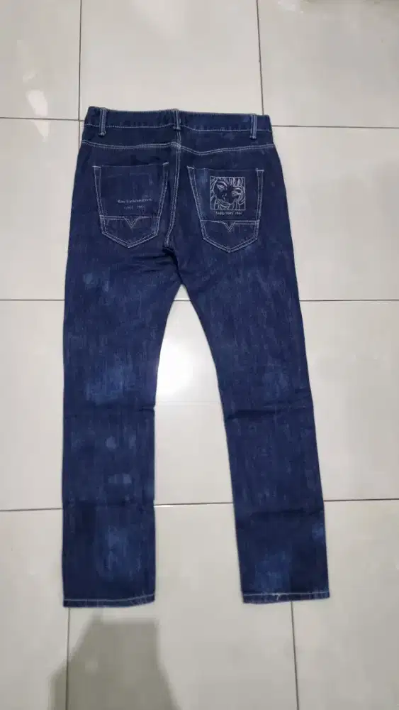 Jeans tebal size 30