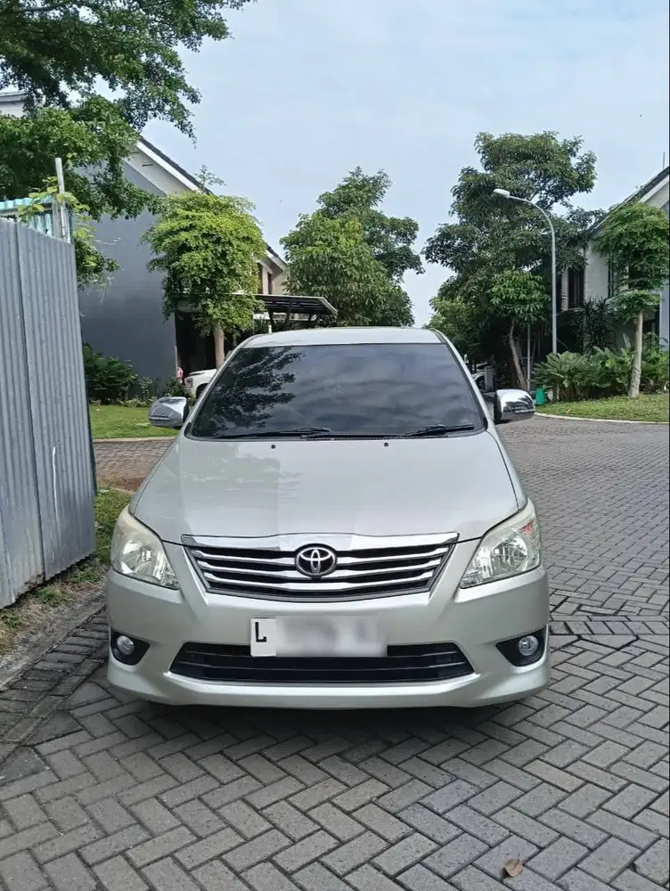 toyota innova diesel 2013 low km