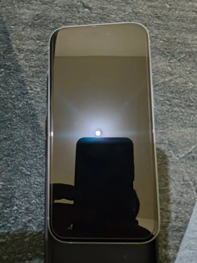 iPhone 15 128 blue