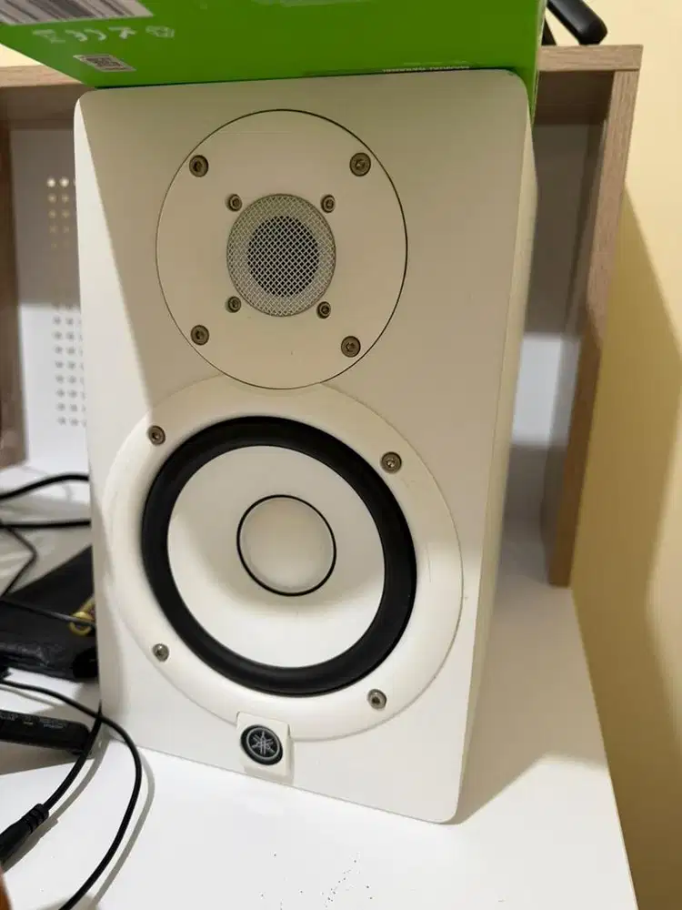 Speaker yamaha HS5