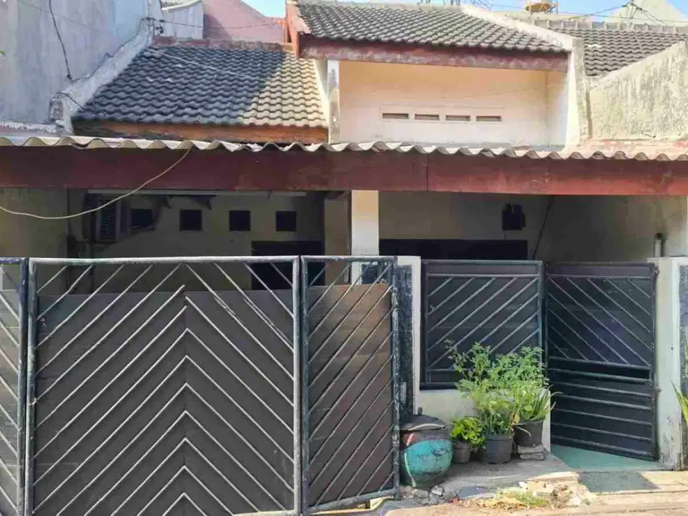 Dijual Cepat Rumah Apa Adanya Luas 102 m Lokasi Semolowaru Surabaya Dekat Merr dan Aneka Kampus : Untag, Unitomo, STIKOM, Perbanas.