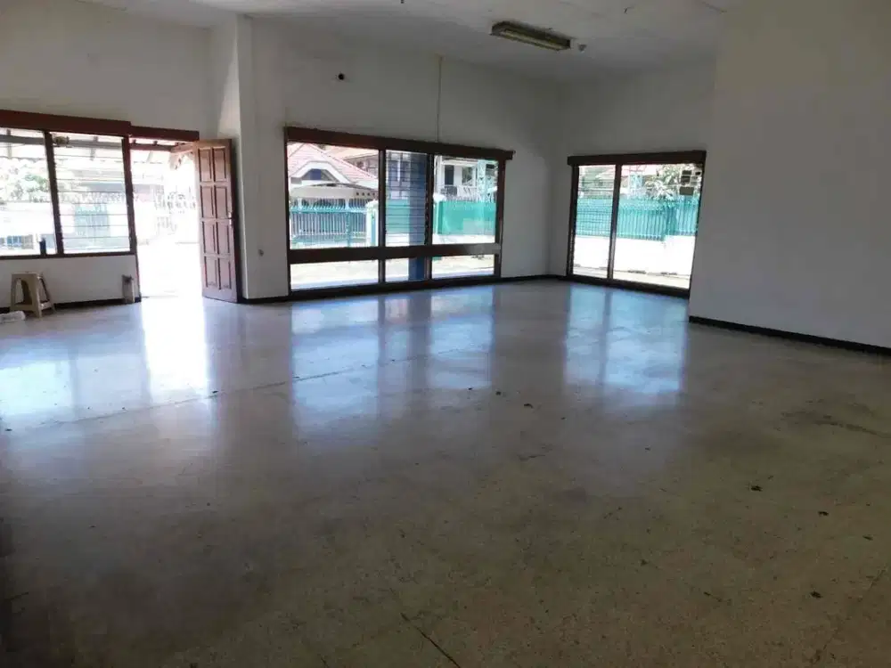 DISEWAKAN RUMAH DI GAJAHMUNGKUR SEMARANG