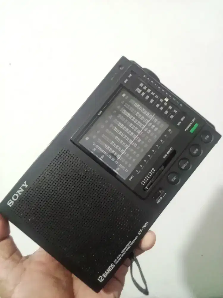 Vintage radio SONY multyband 12 band